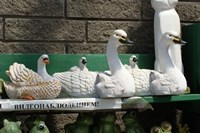 Миниатюрные декоративные скульптуры лебедей