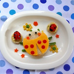ladybugSandwich.jpg