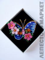Брошь синяя бабочка с цветочными крыльями
