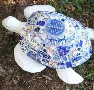 Мозаичная скулптура черепаха