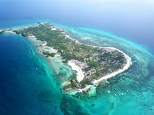 Пляж Баунти на острове Малапаскуа, Филиппины